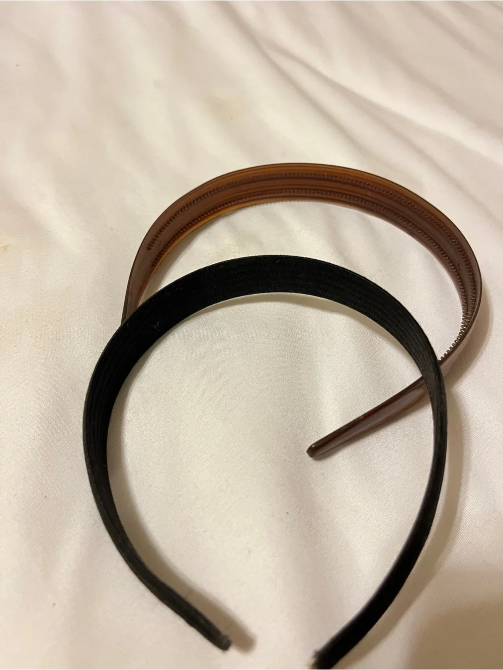 Set of 2 Plastic & Fabric Headbands Brown Black Teeth Hair Accessories